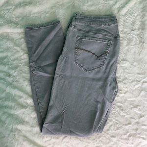 Bullhead Black skinny jeans